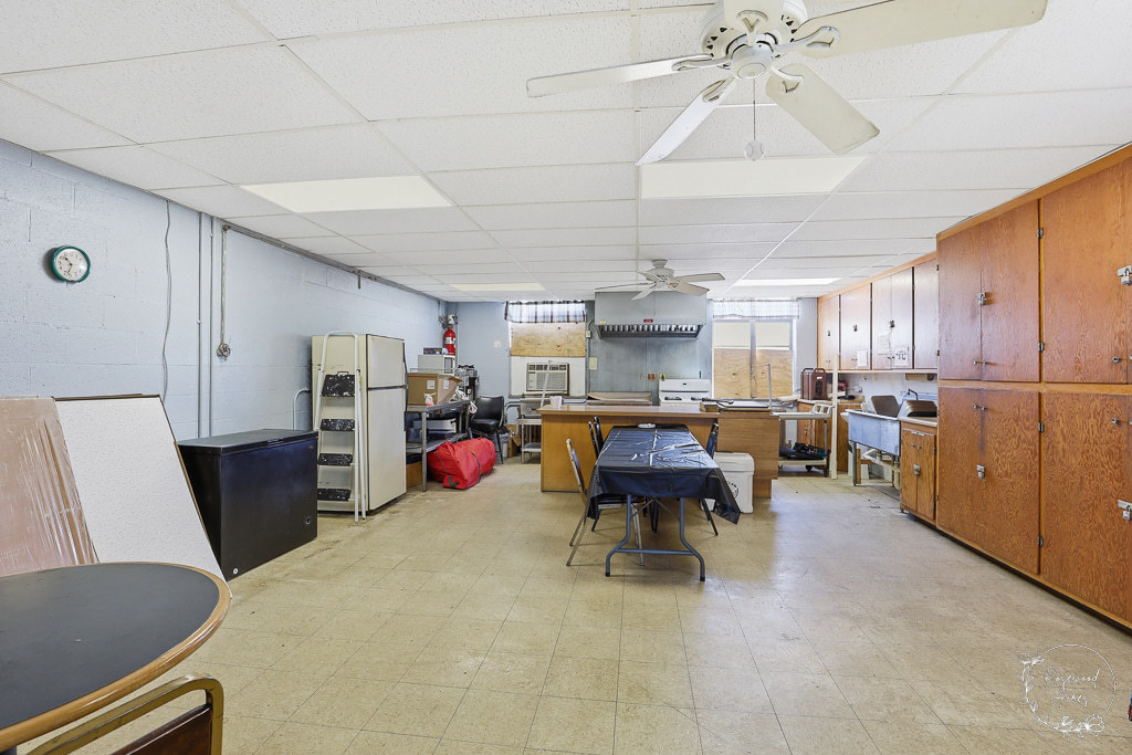 835 W Broadway Street Property Photo 18