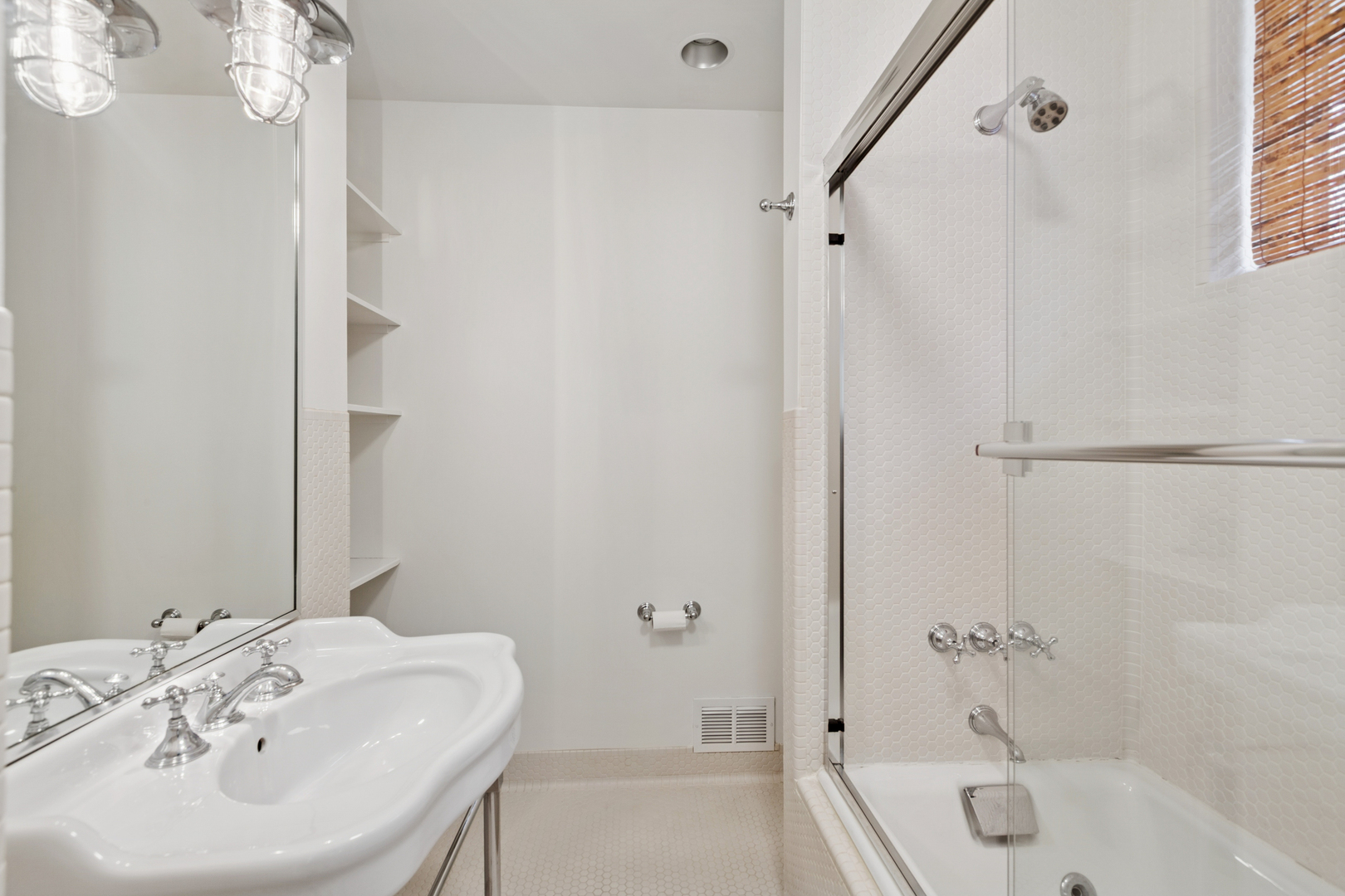 775 Stonegate Drive Property Photo 16