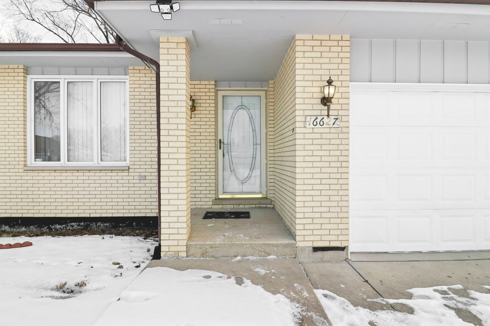16627 Carse Avenue Property Photo 8