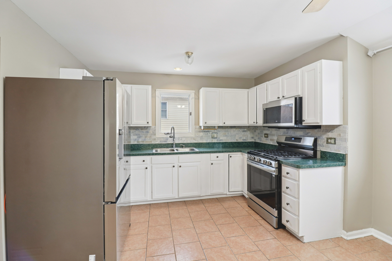 16627 Carse Avenue Property Photo 14