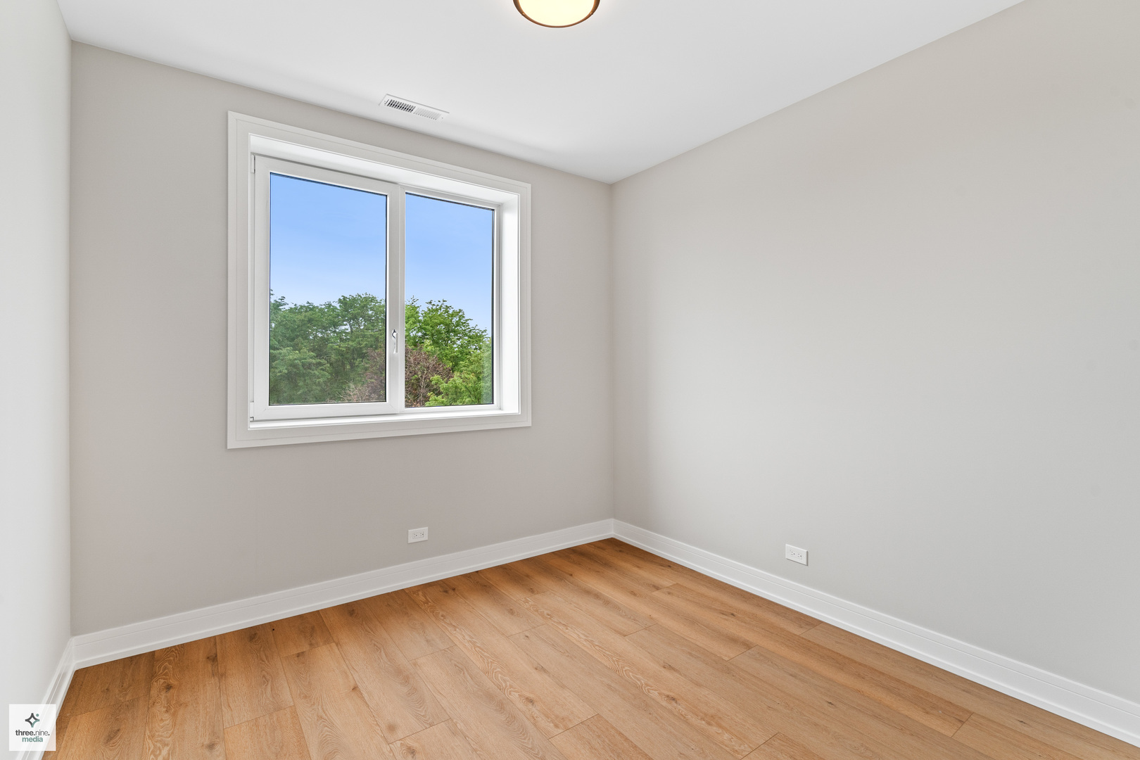 8631 W Grand Avenue 4e Property Photo 15