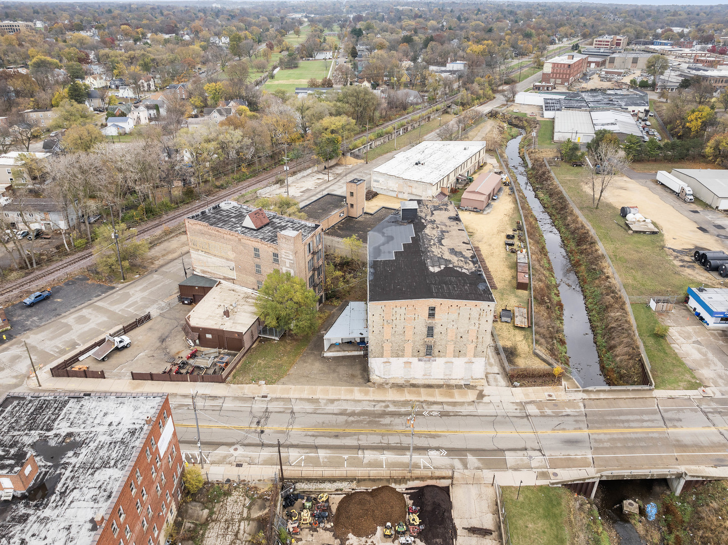 816 7th Street Property Photo 3