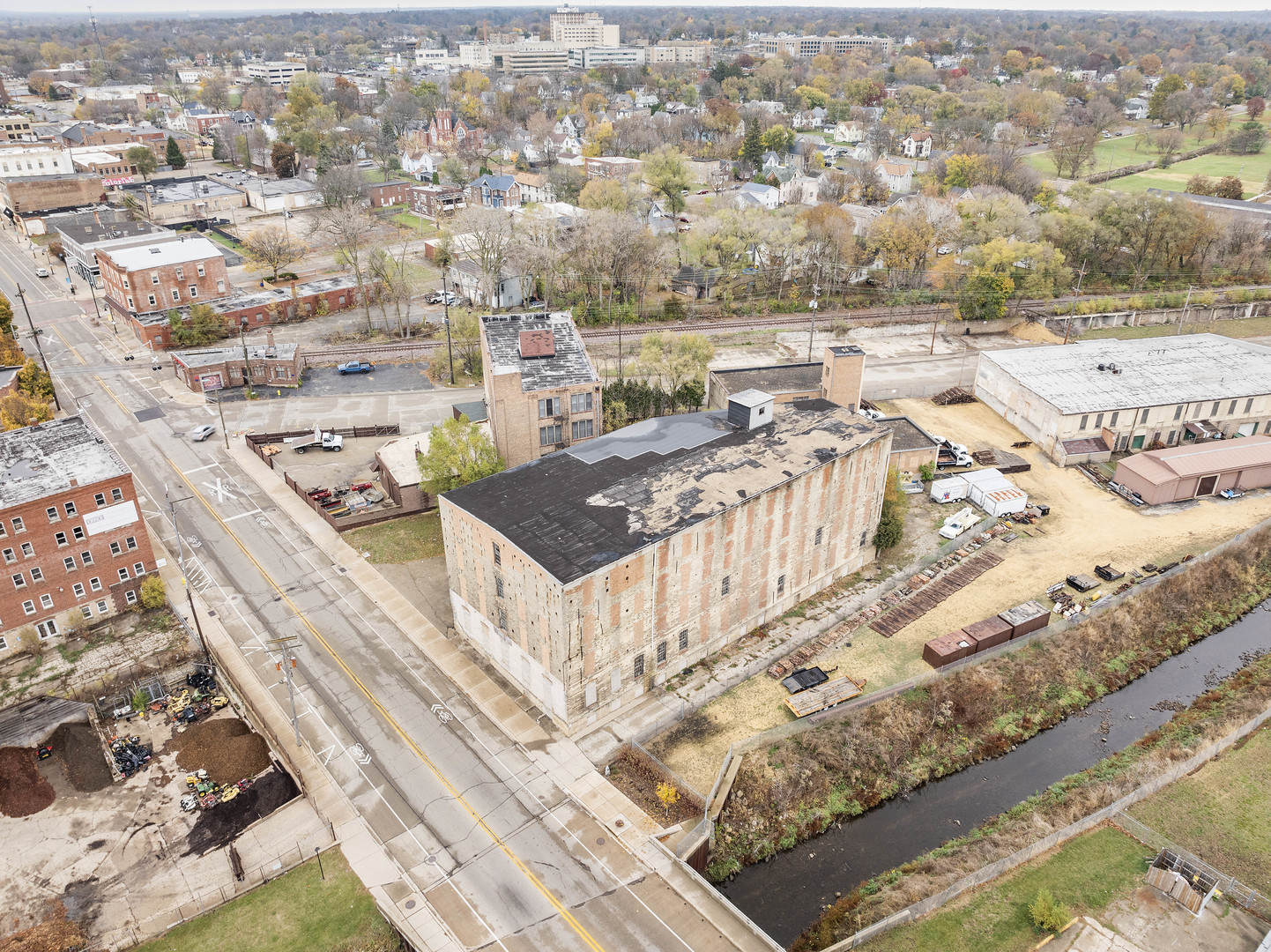 816 7th Street Property Photo 4