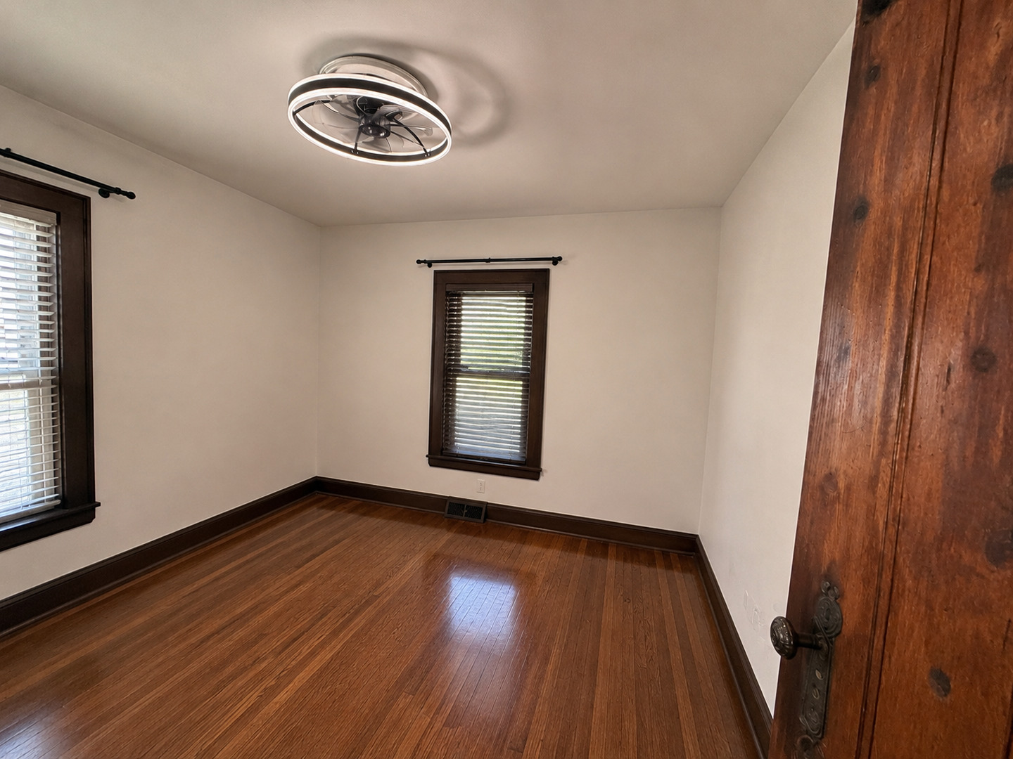 16951 Winchester Avenue Property Photo 8