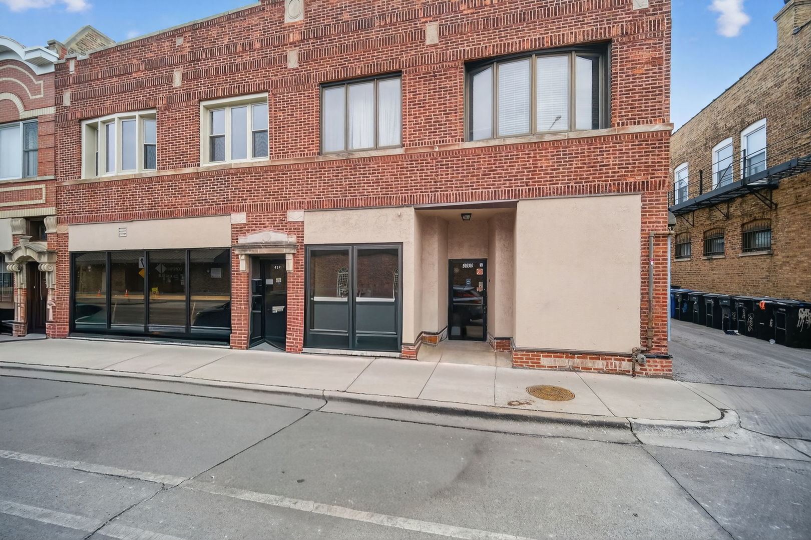 4369 N Elston Avenue Property Photo 1