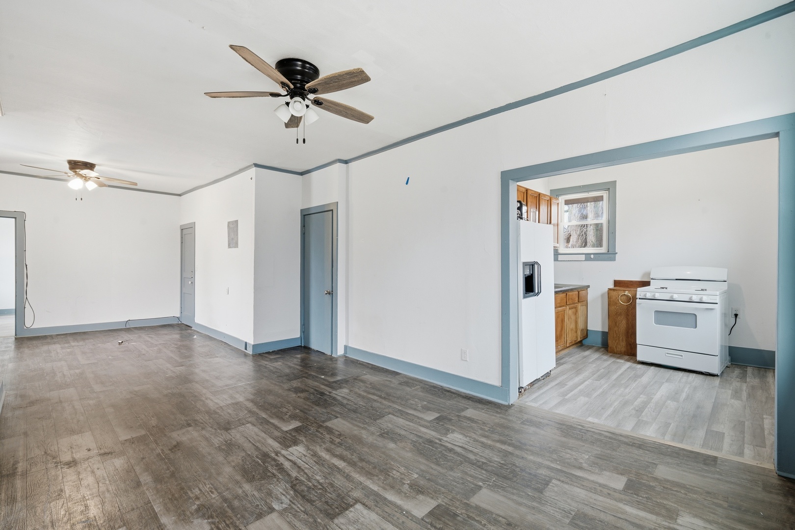 110 E 22nd Avenue Property Photo 17