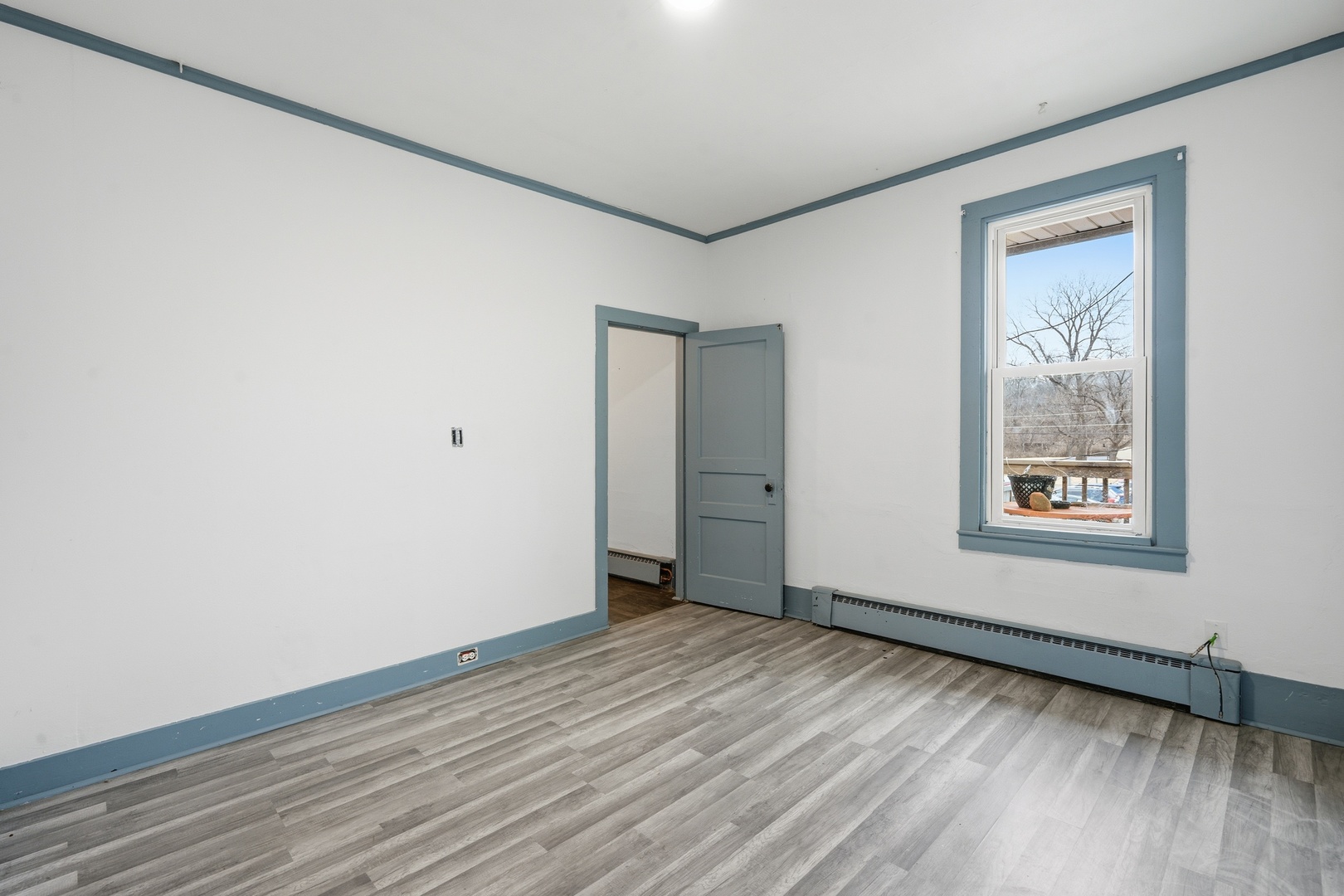 110 E 22nd Avenue Property Photo 22