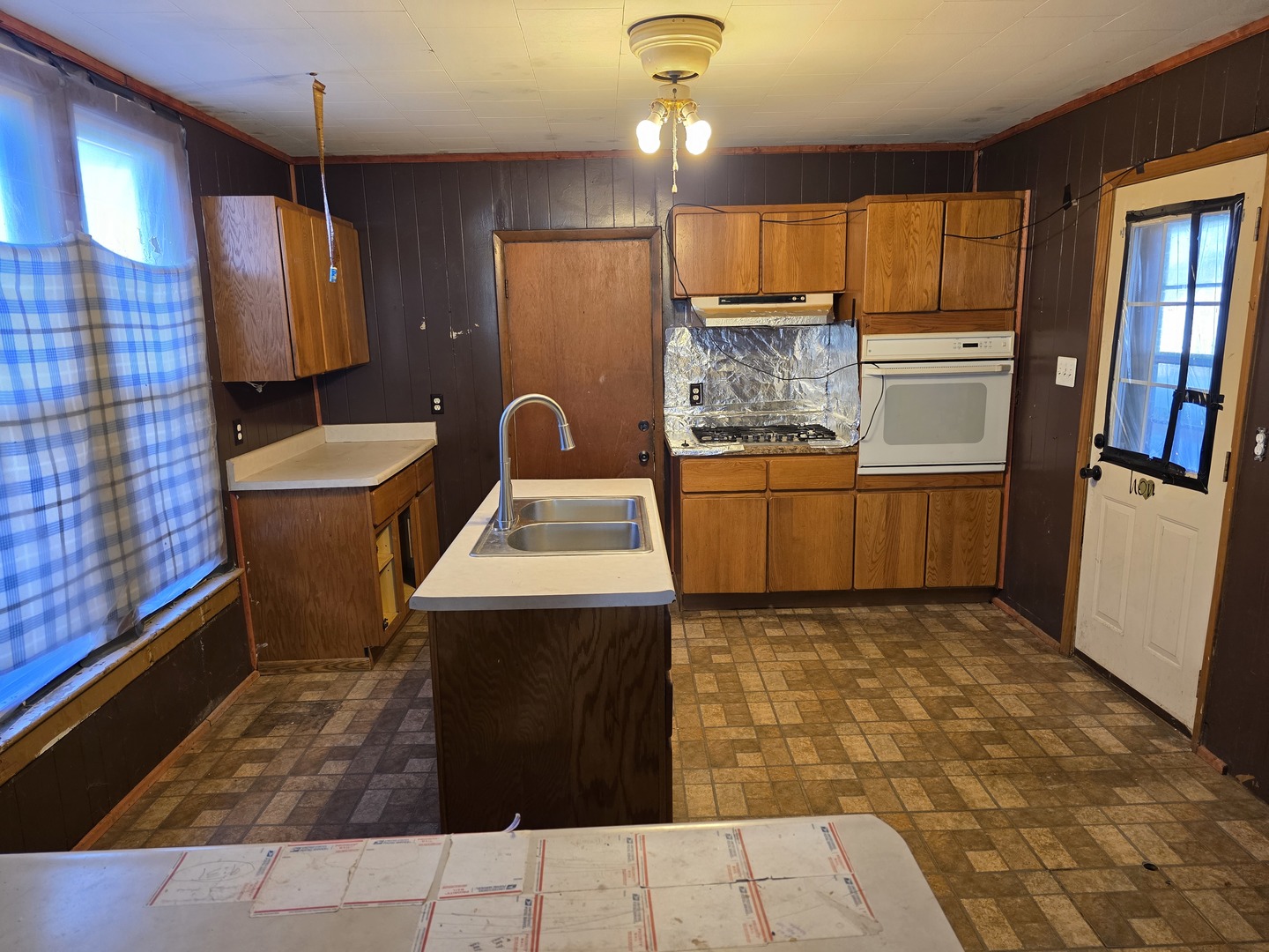 850 11th Avenue Property Photo 4