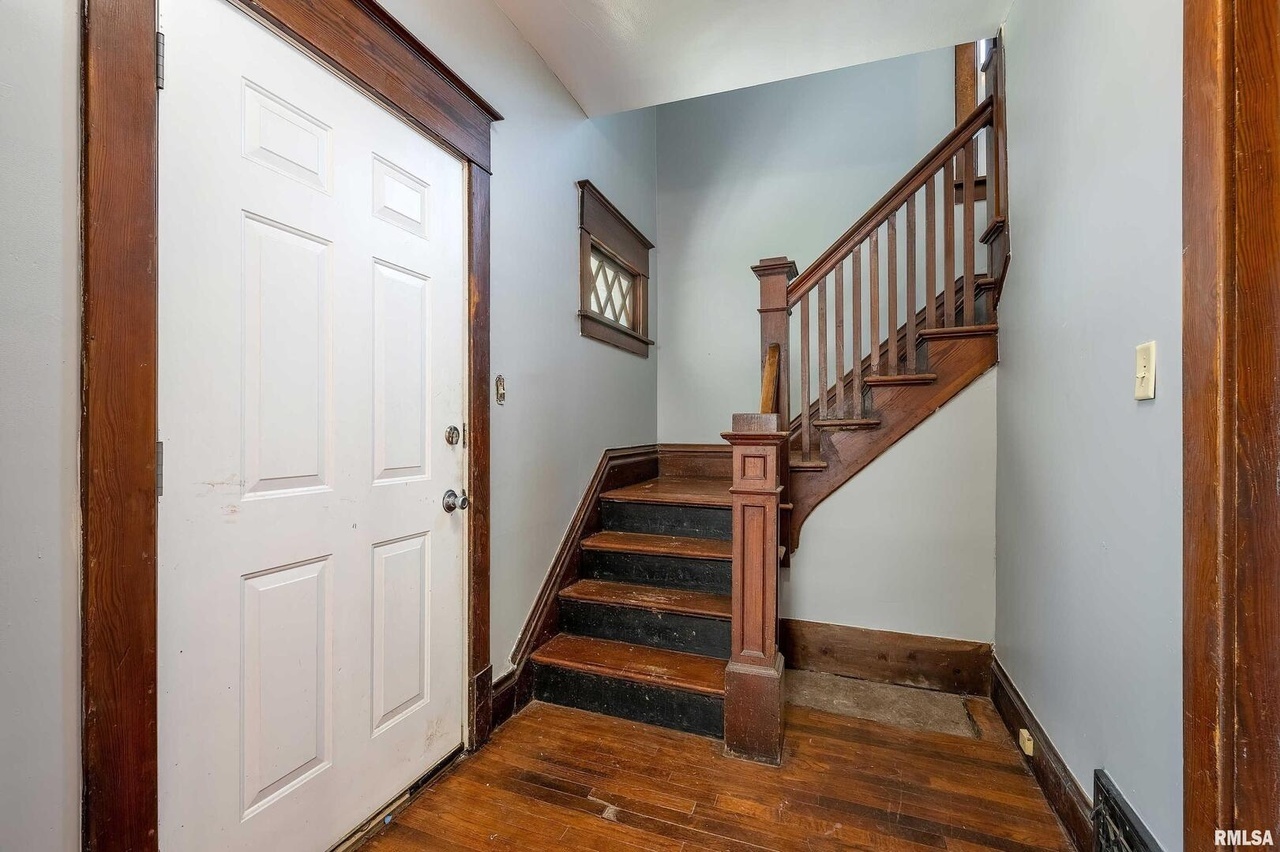 252 W 29th Street Property Photo 4