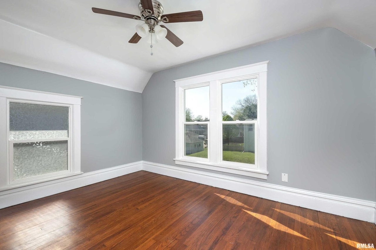 252 W 29th Street Property Photo 18