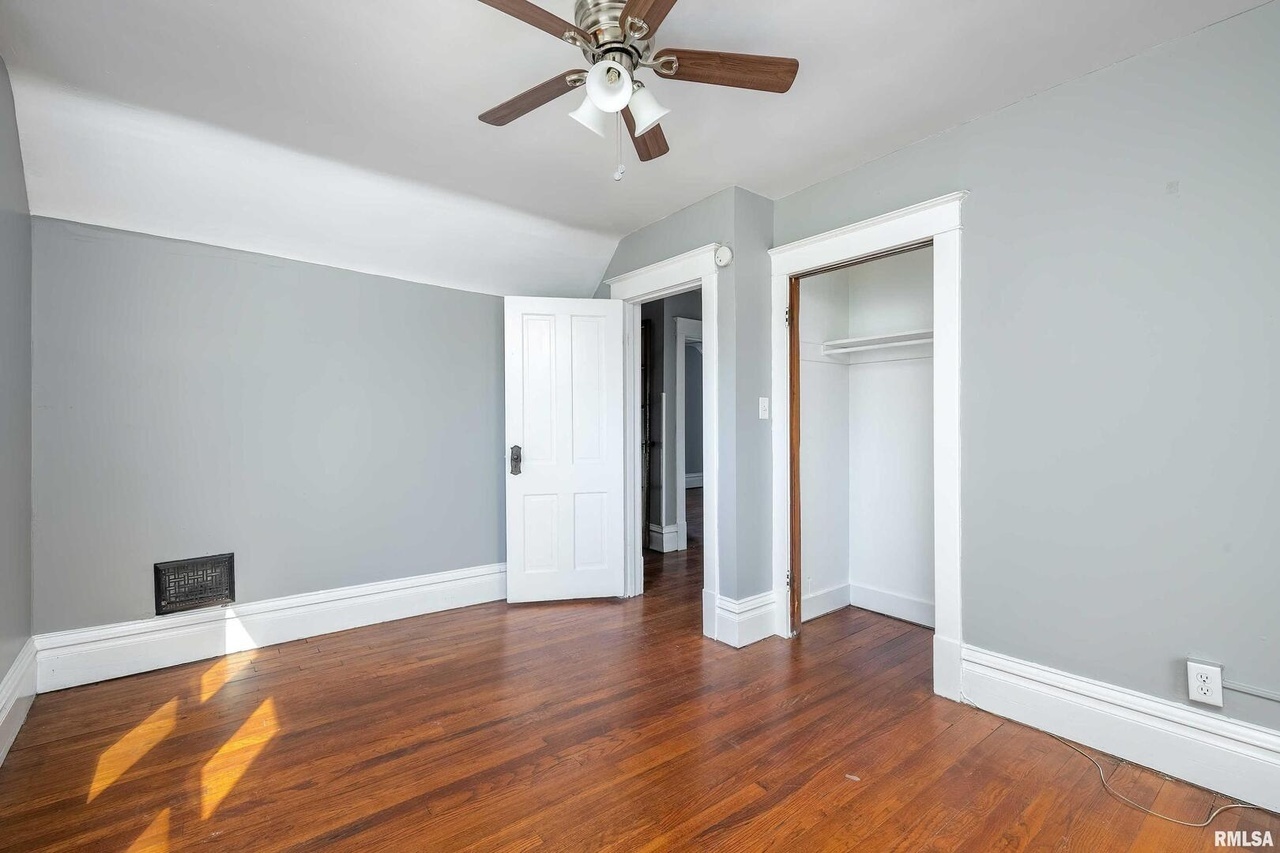 252 W 29th Street Property Photo 19