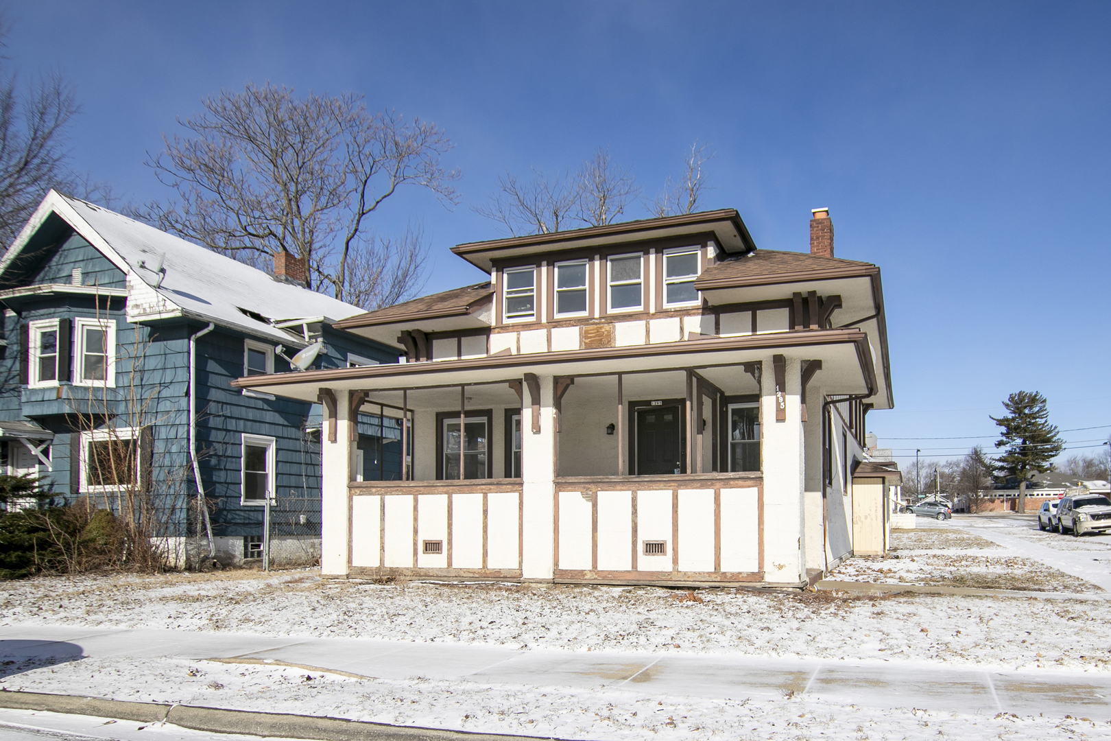 1295 E Merchant Street Property Photo 1