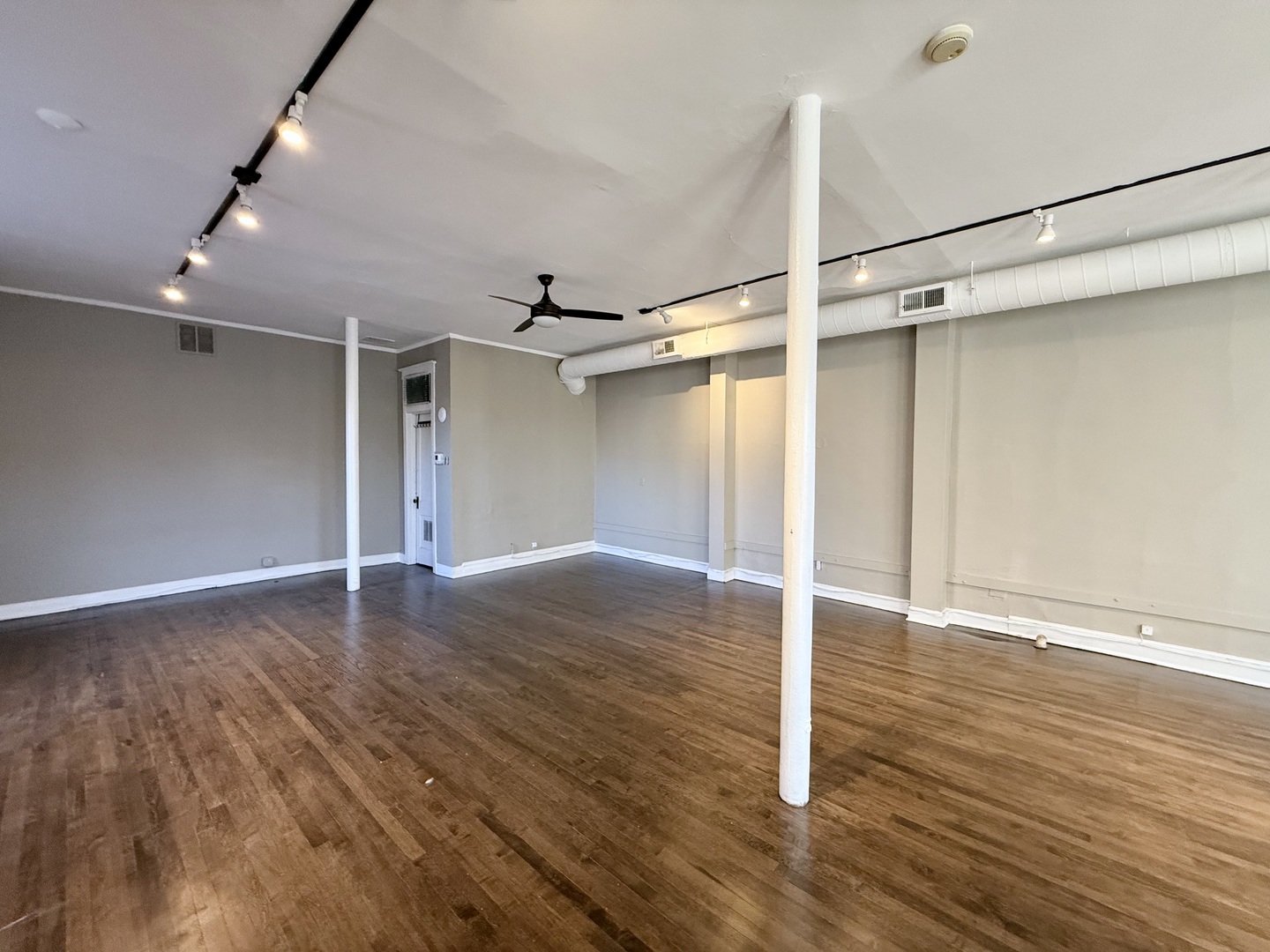 5412 N Clark Street S1 Property Photo 7