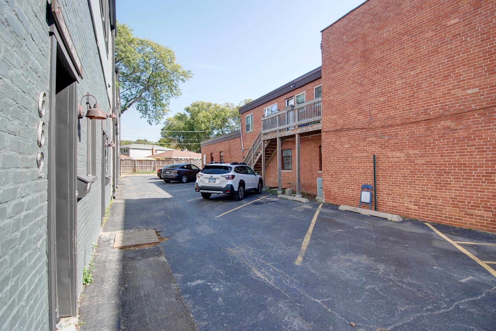 662 E Northwest Highway 1b-1c Property Photo 3