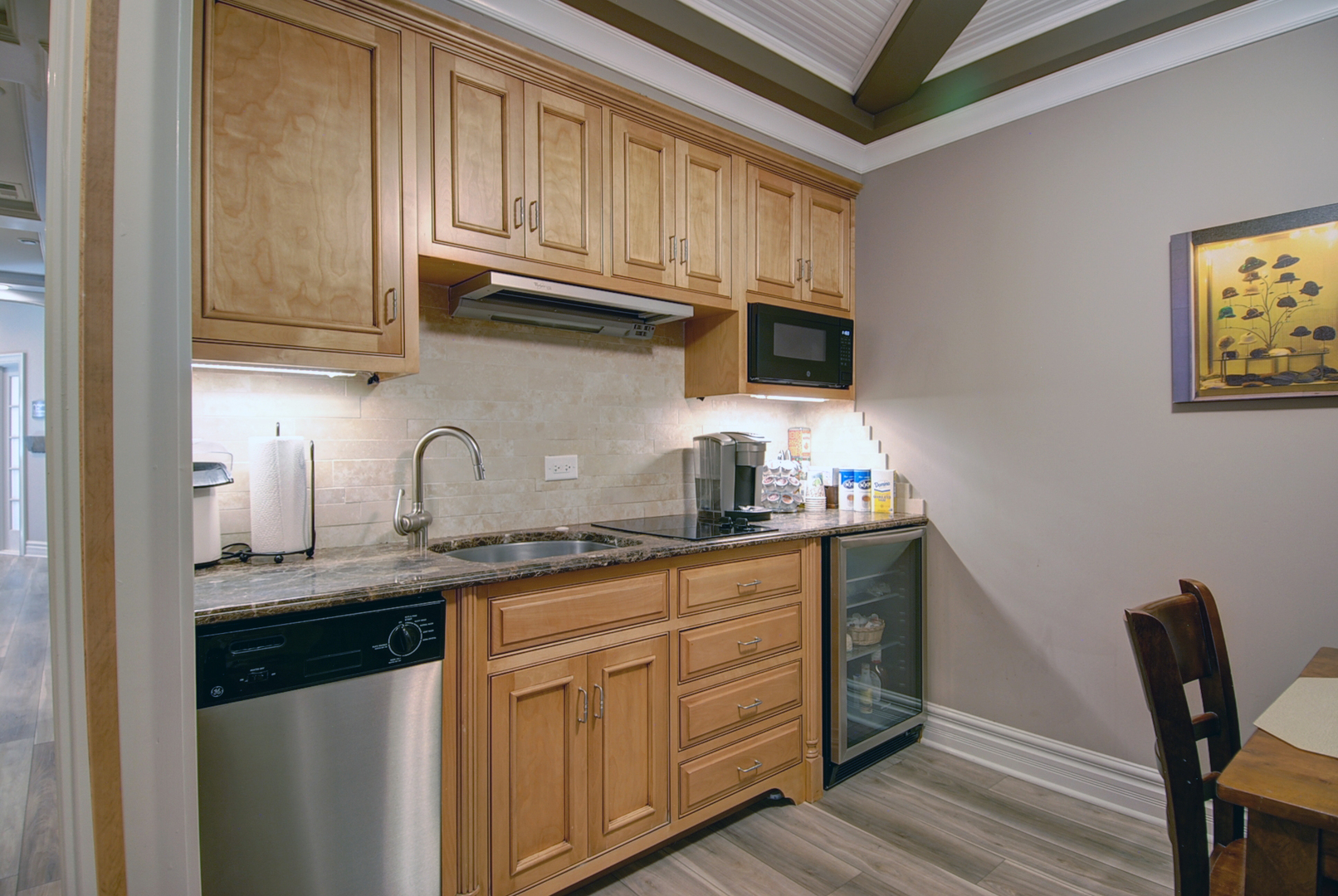 662 E Northwest Highway 1b-1c Property Photo 8