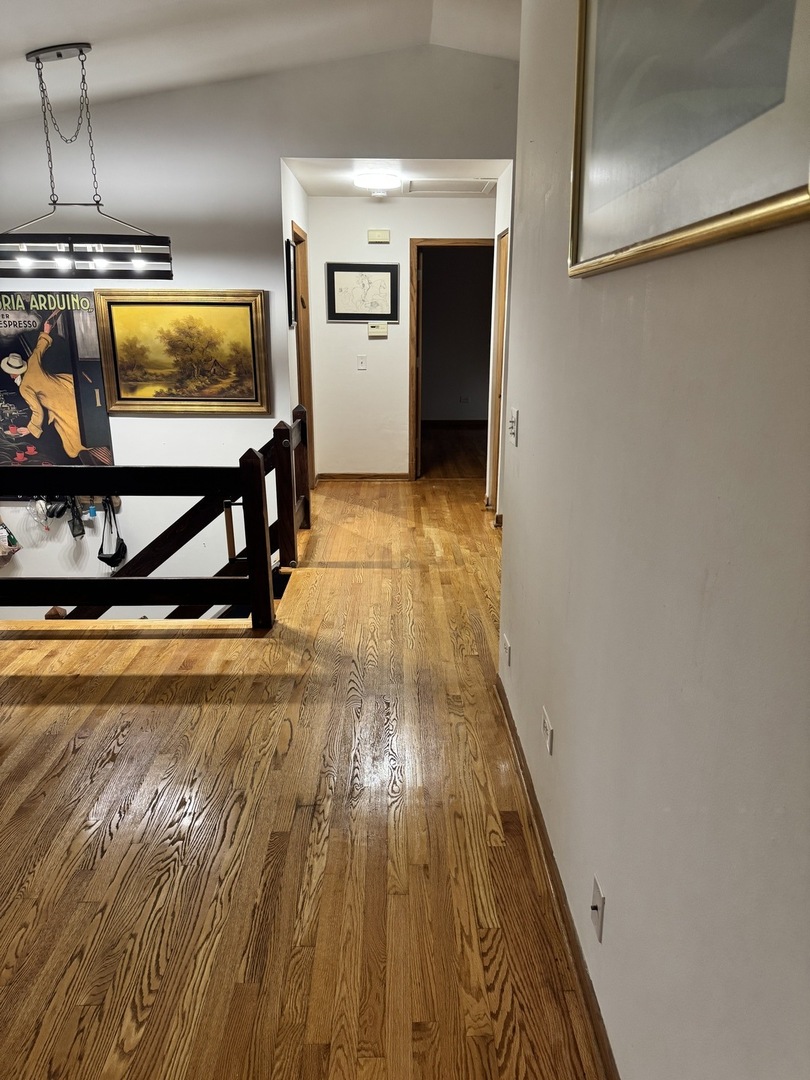 114 W Hawthorne Boulevard Property Photo 6