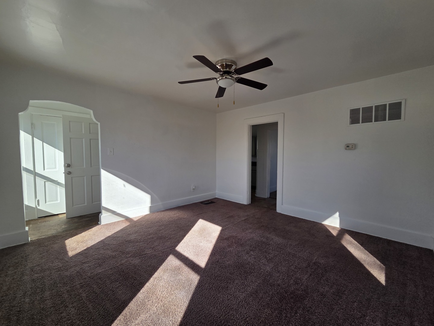 1608 E 12th Street Property Photo 5