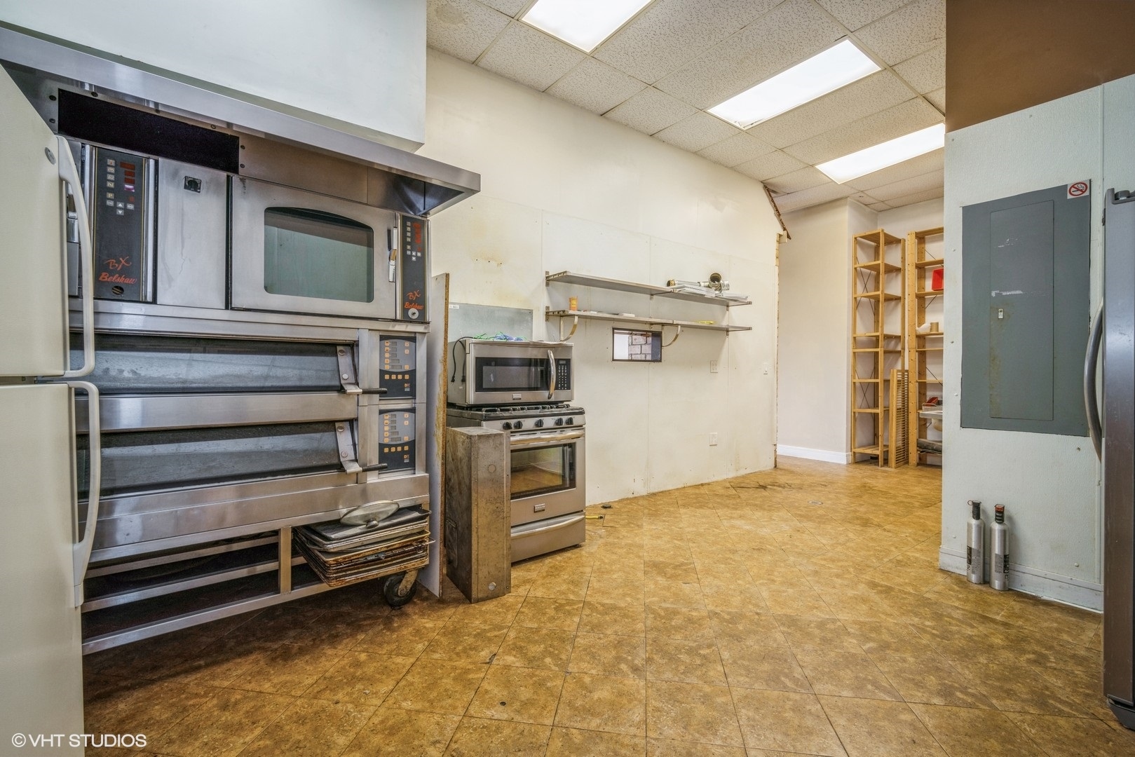 2954 W Irving Park Road Property Photo 10