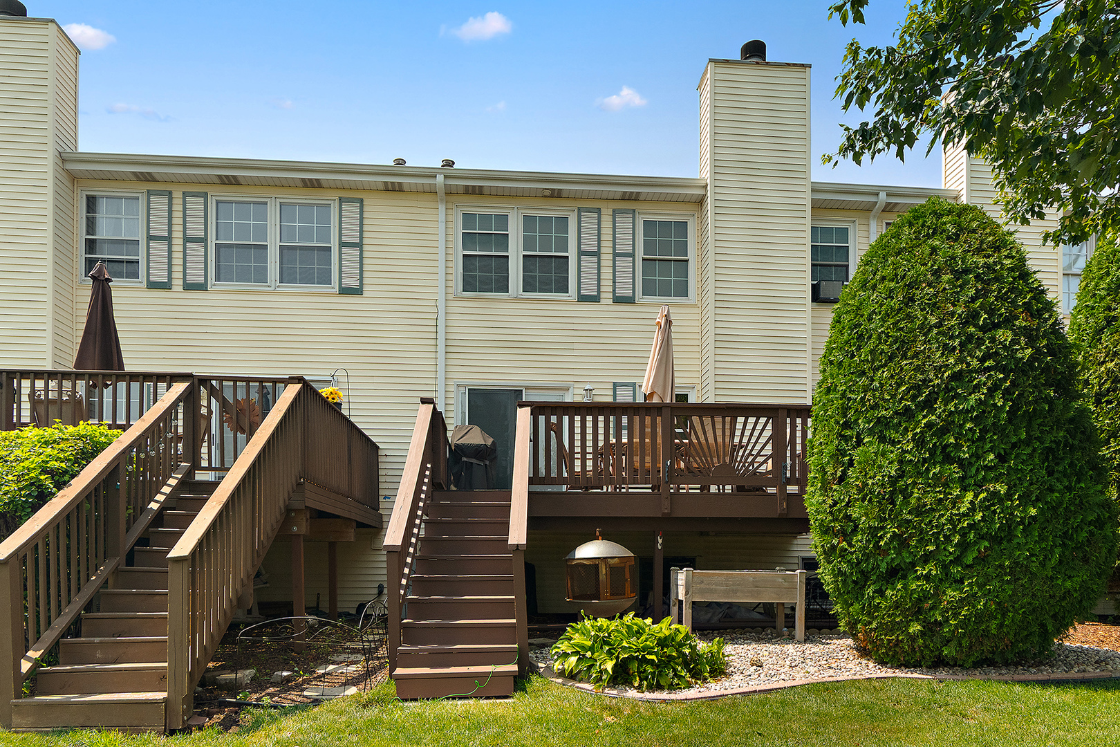17225 Arrowhead Drive Property Photo 3