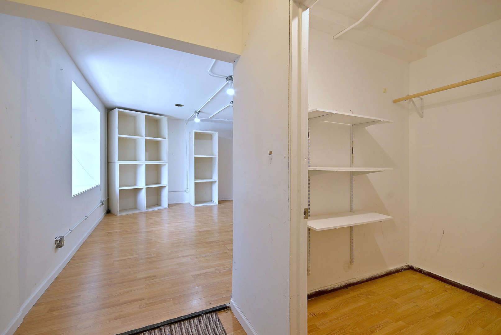 27 E Park Boulevard Property Photo 15