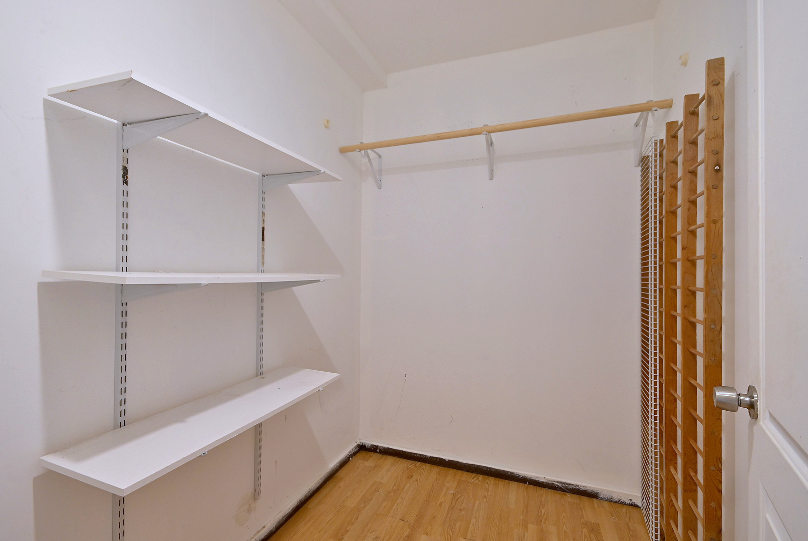 27 E Park Boulevard Property Photo 16