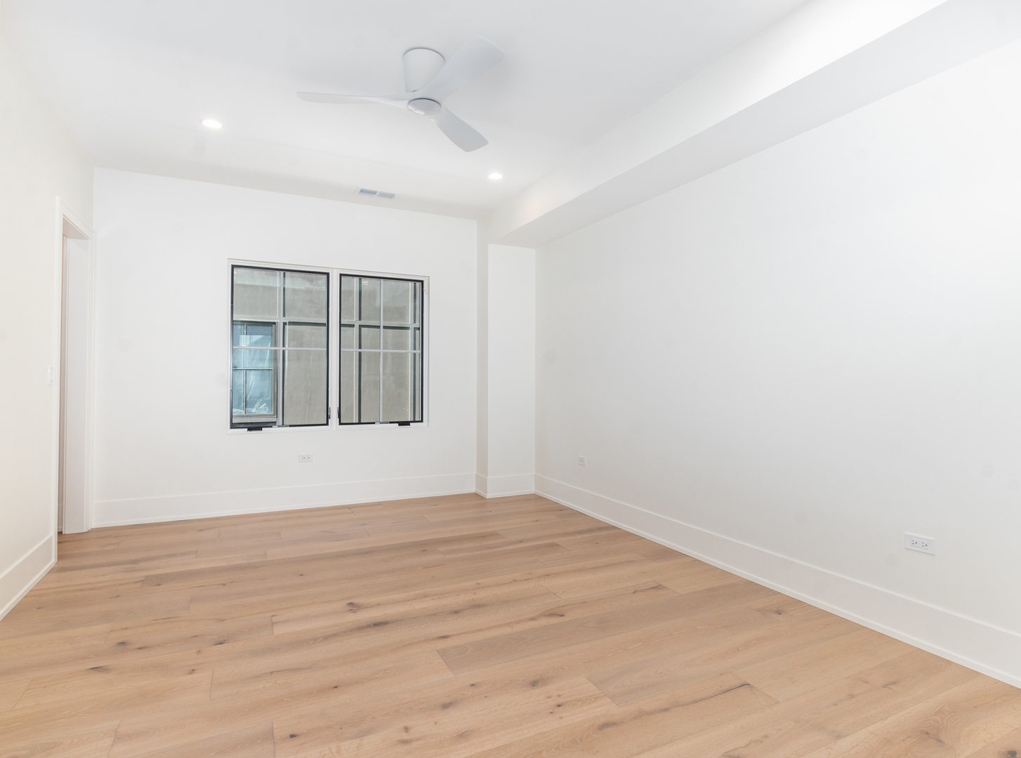 12572945 Property Photo 57