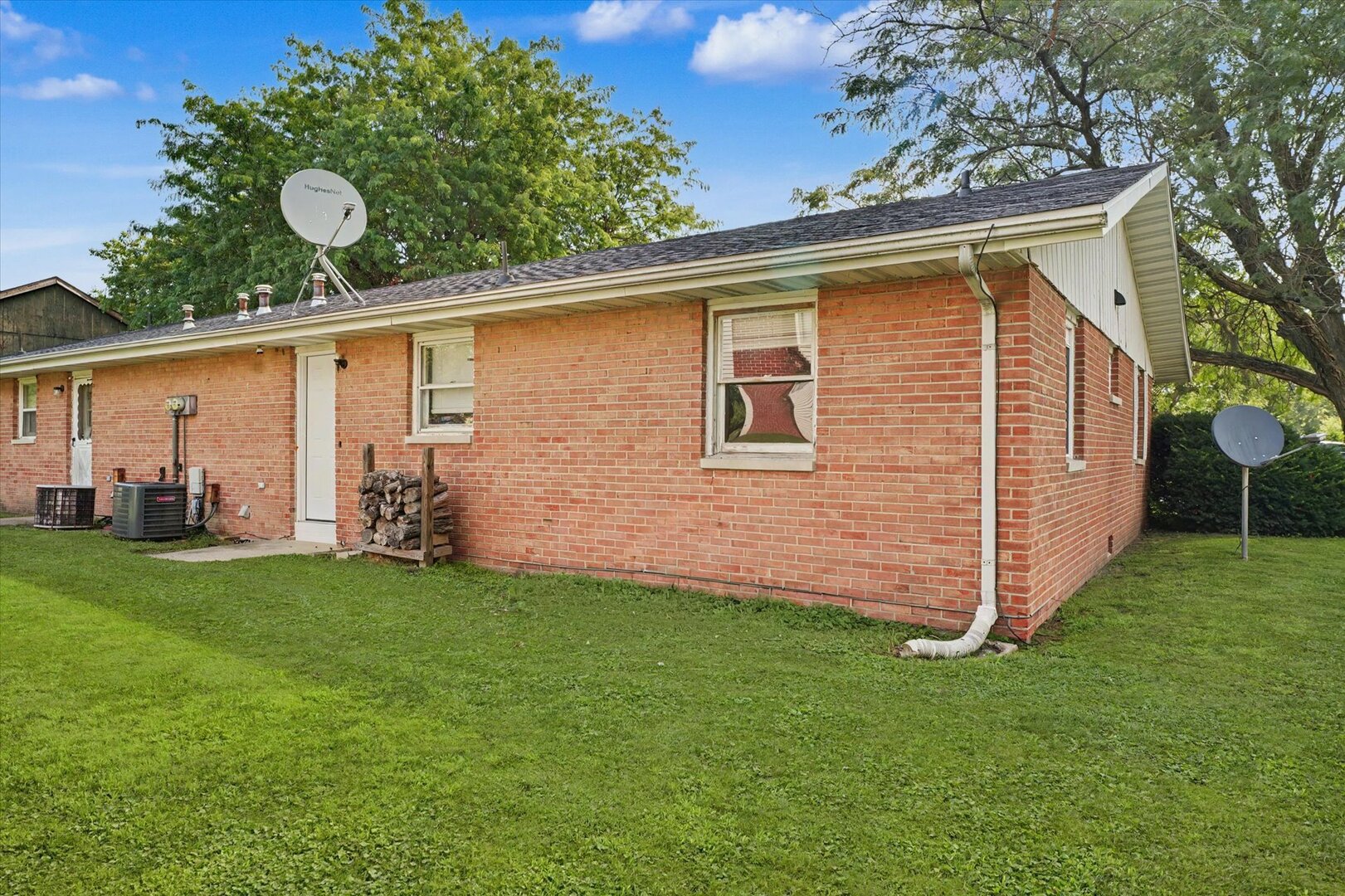 2313 S Anderson Street Property Photo 44
