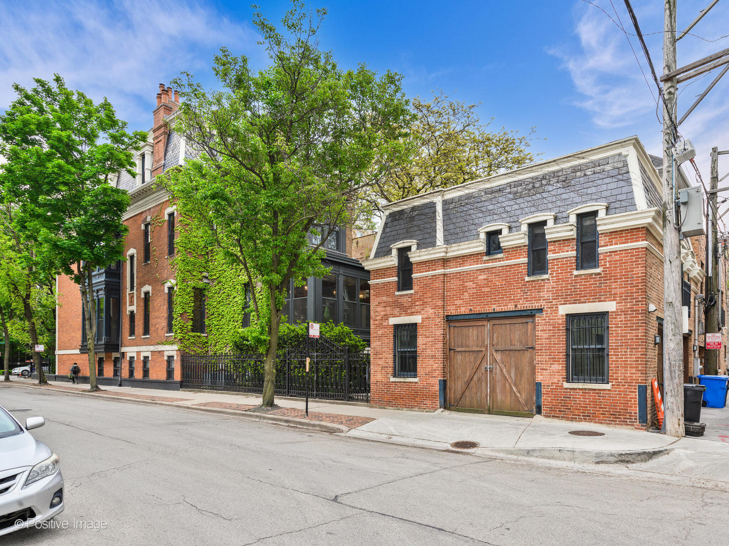 1454 N Dearborn Street Property Photo 67