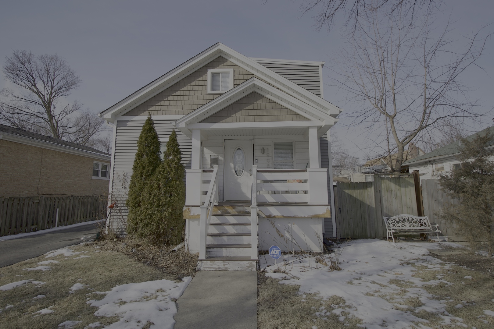 1908 S 18th Avenue Property Photo 1