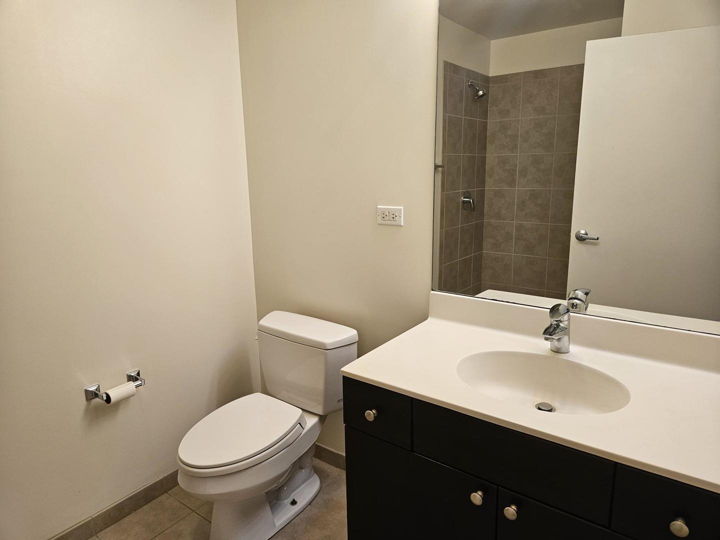 235 W Van Buren Street 4516 Property Photo 15