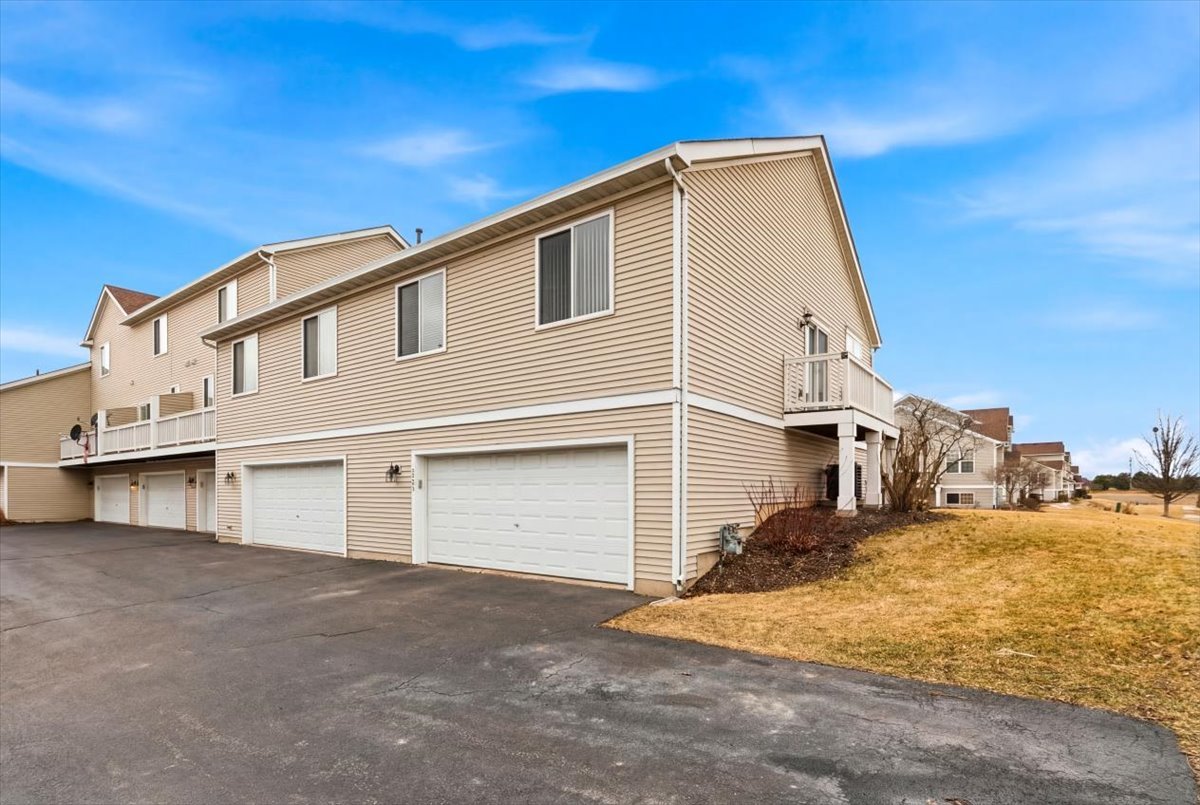 1731 Fieldstone Drive Property Photo 18