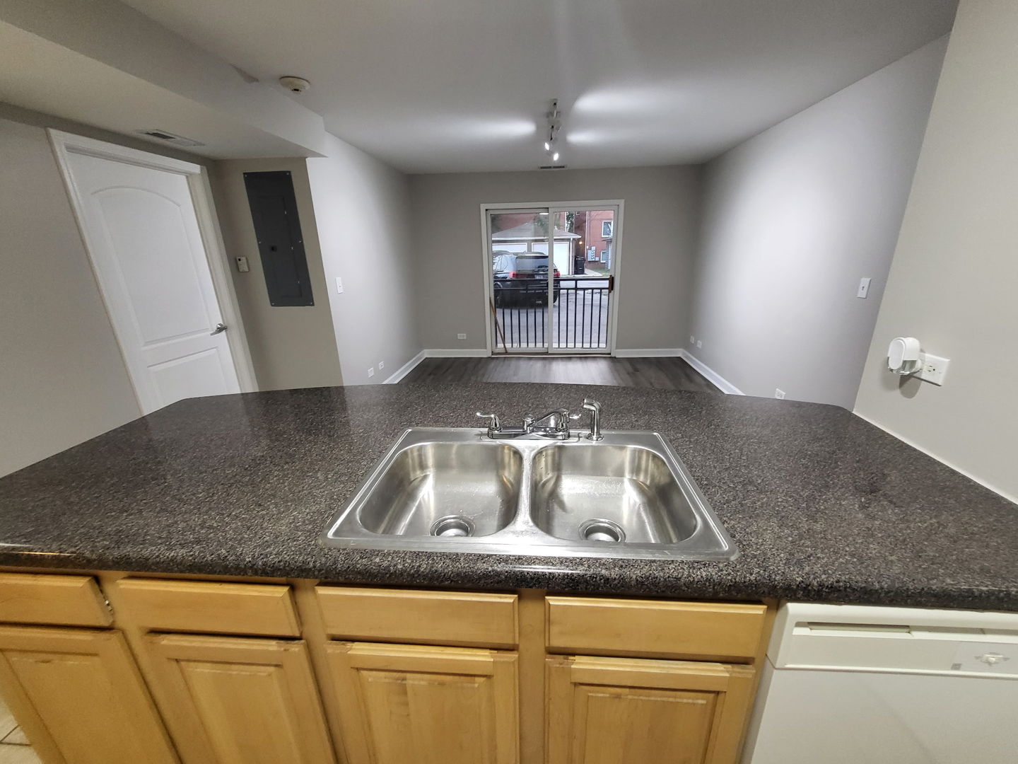 3447 S Ridgeland Avenue 103 Property Photo 4