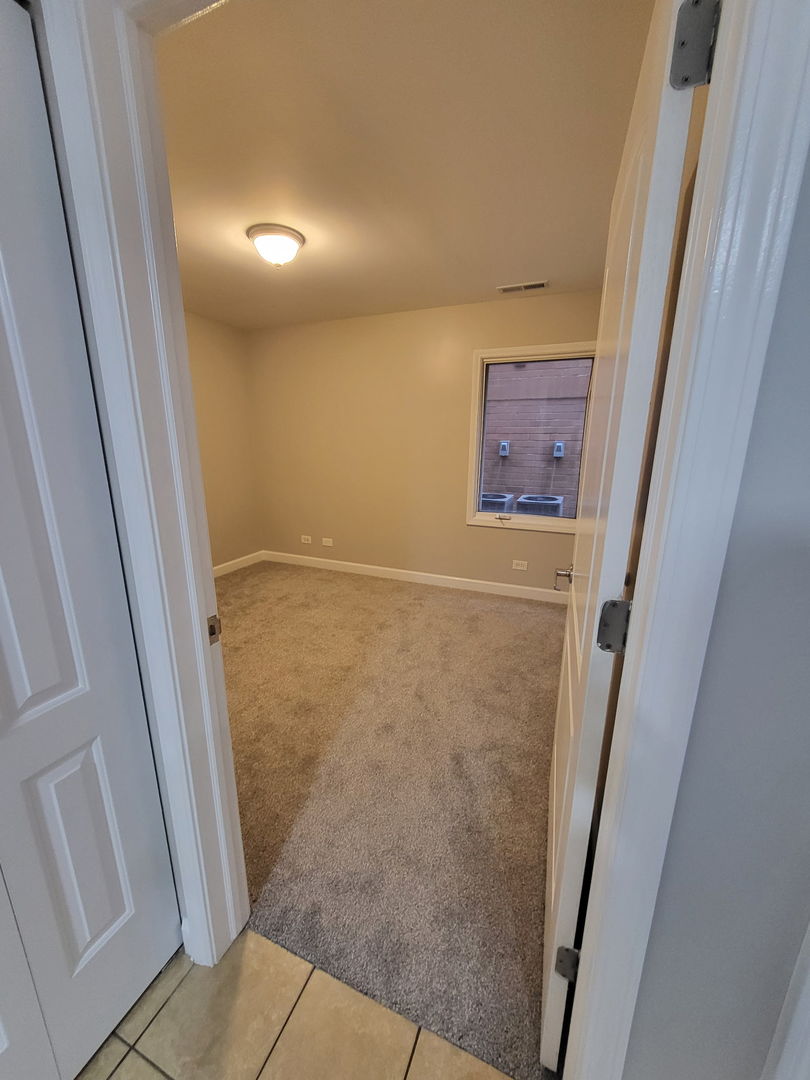 3447 S Ridgeland Avenue 103 Property Photo 18