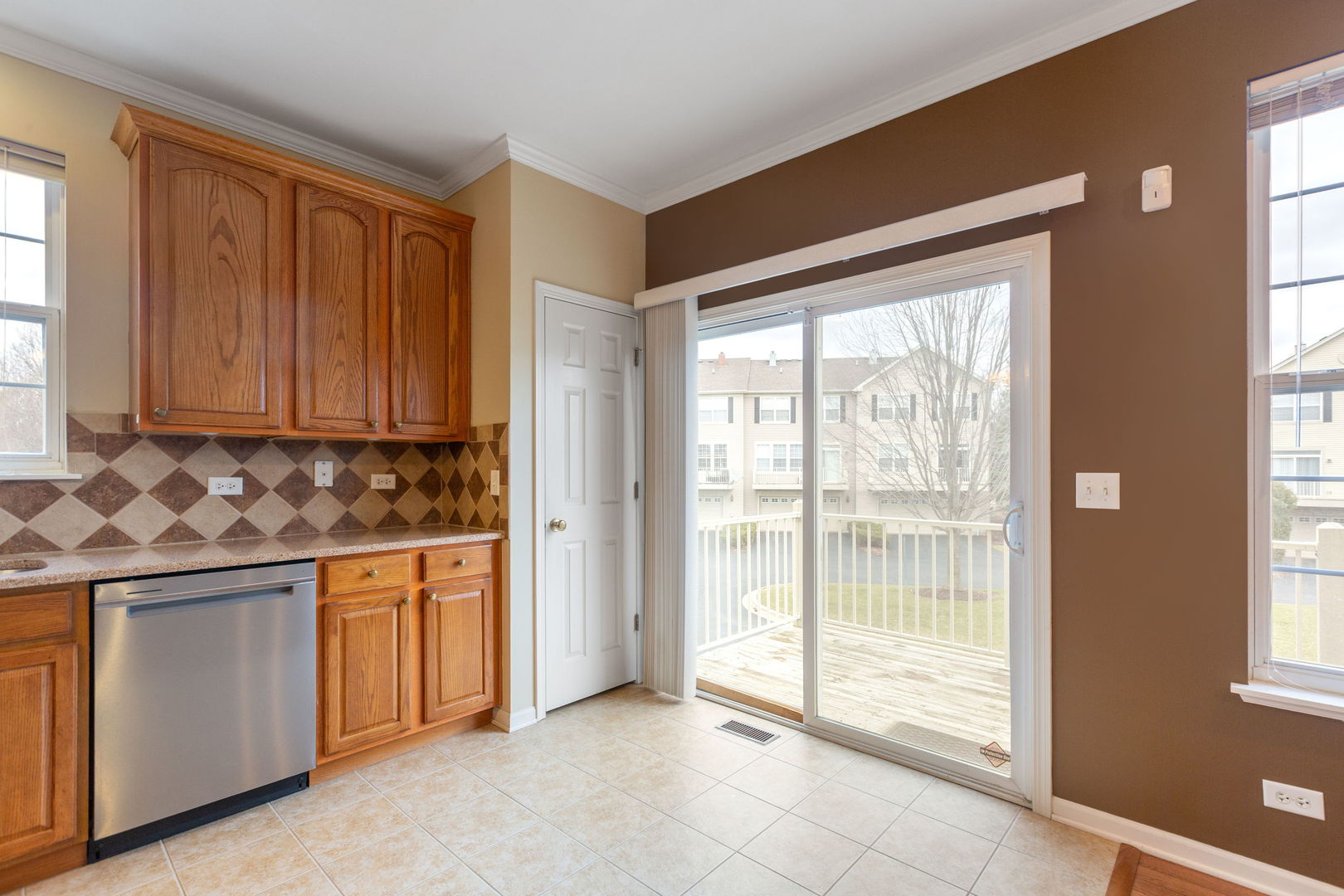 787 Thornbury Court Property Photo 10