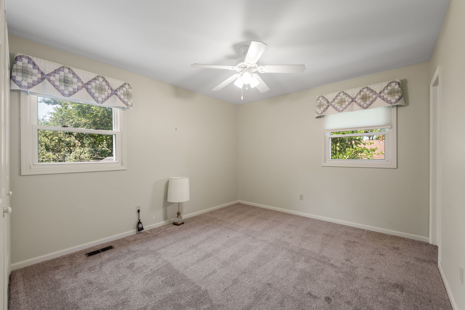 839 S Curtis Avenue Property Photo 12