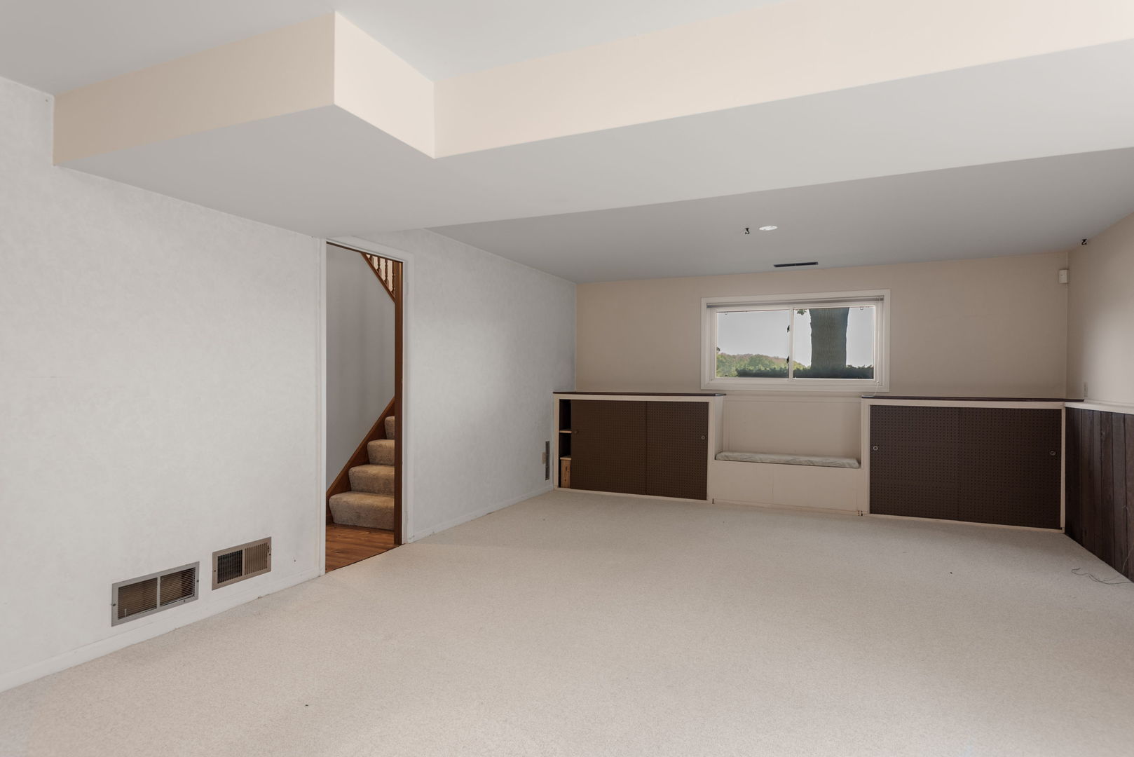839 S Curtis Avenue Property Photo 15