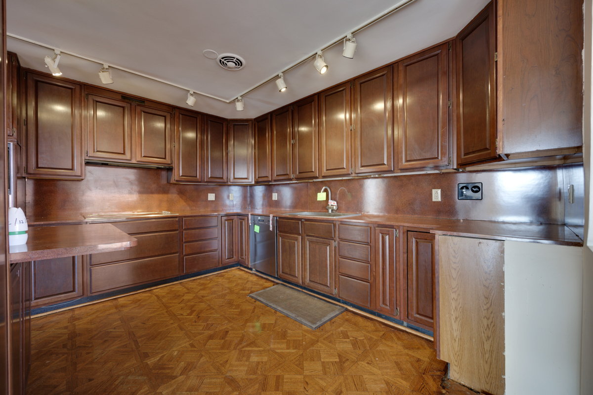 320 W Oakdale Avenue 1301-1302 Property Photo 8