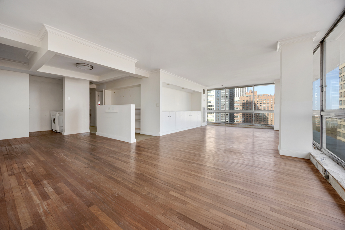 320 W Oakdale Avenue 1301-1302 Property Photo 15