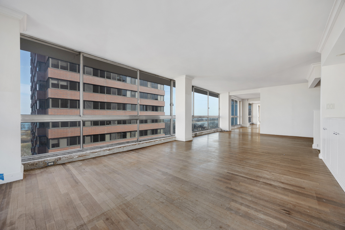 320 W Oakdale Avenue 1301-1302 Property Photo 16