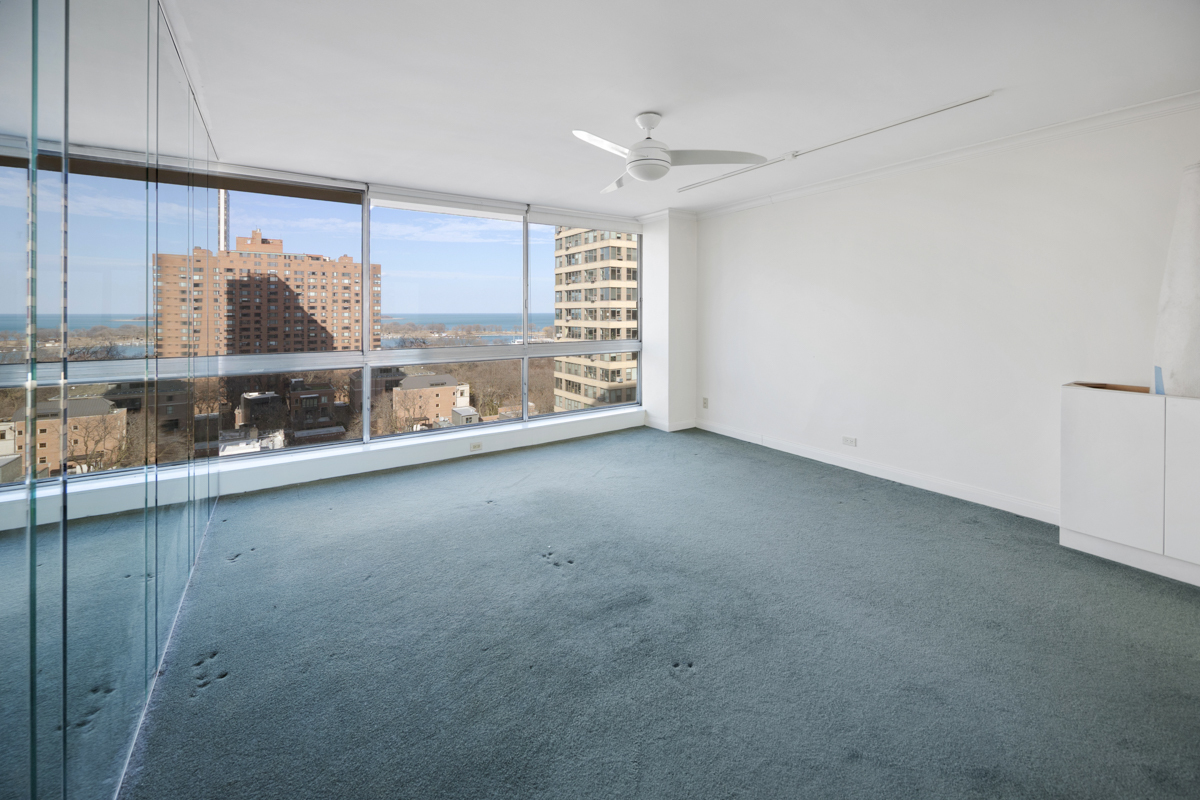 320 W Oakdale Avenue 1301-1302 Property Photo 22