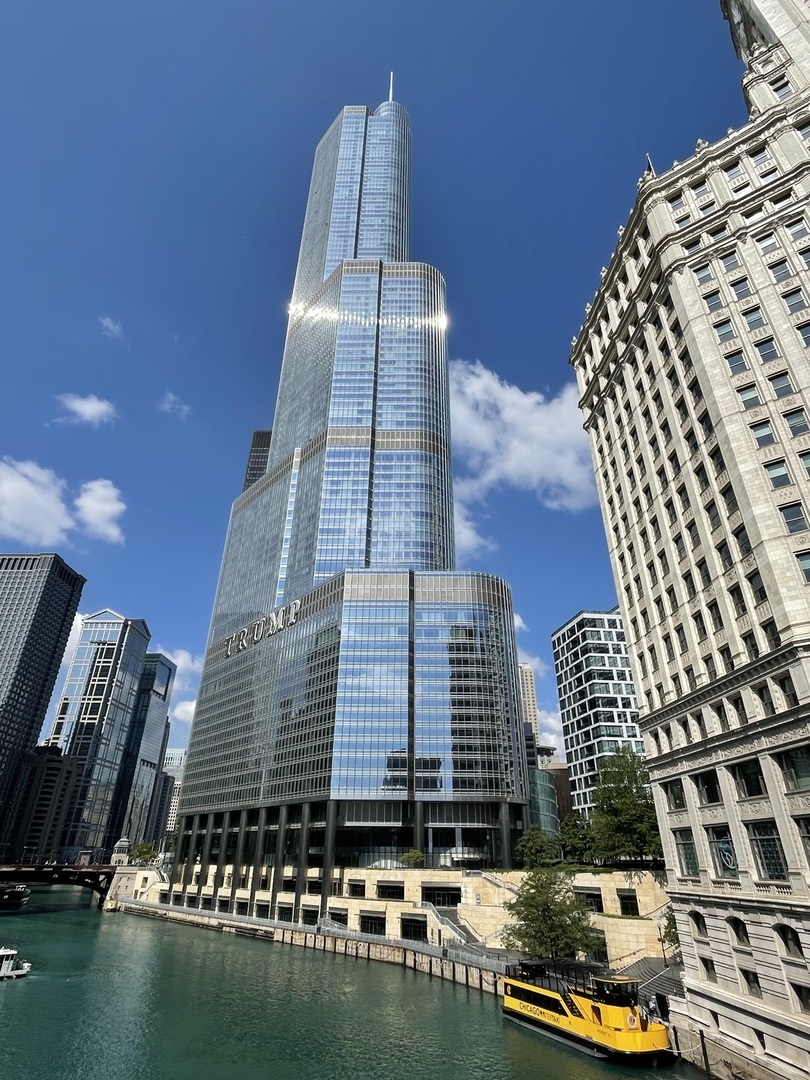 401 N Wabash Avenue 32H Property Photo 1