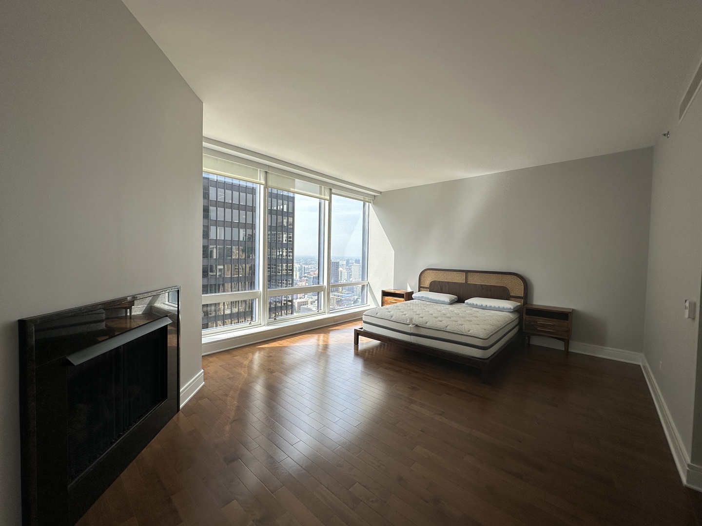 401 N Wabash Avenue 32h Property Photo 16