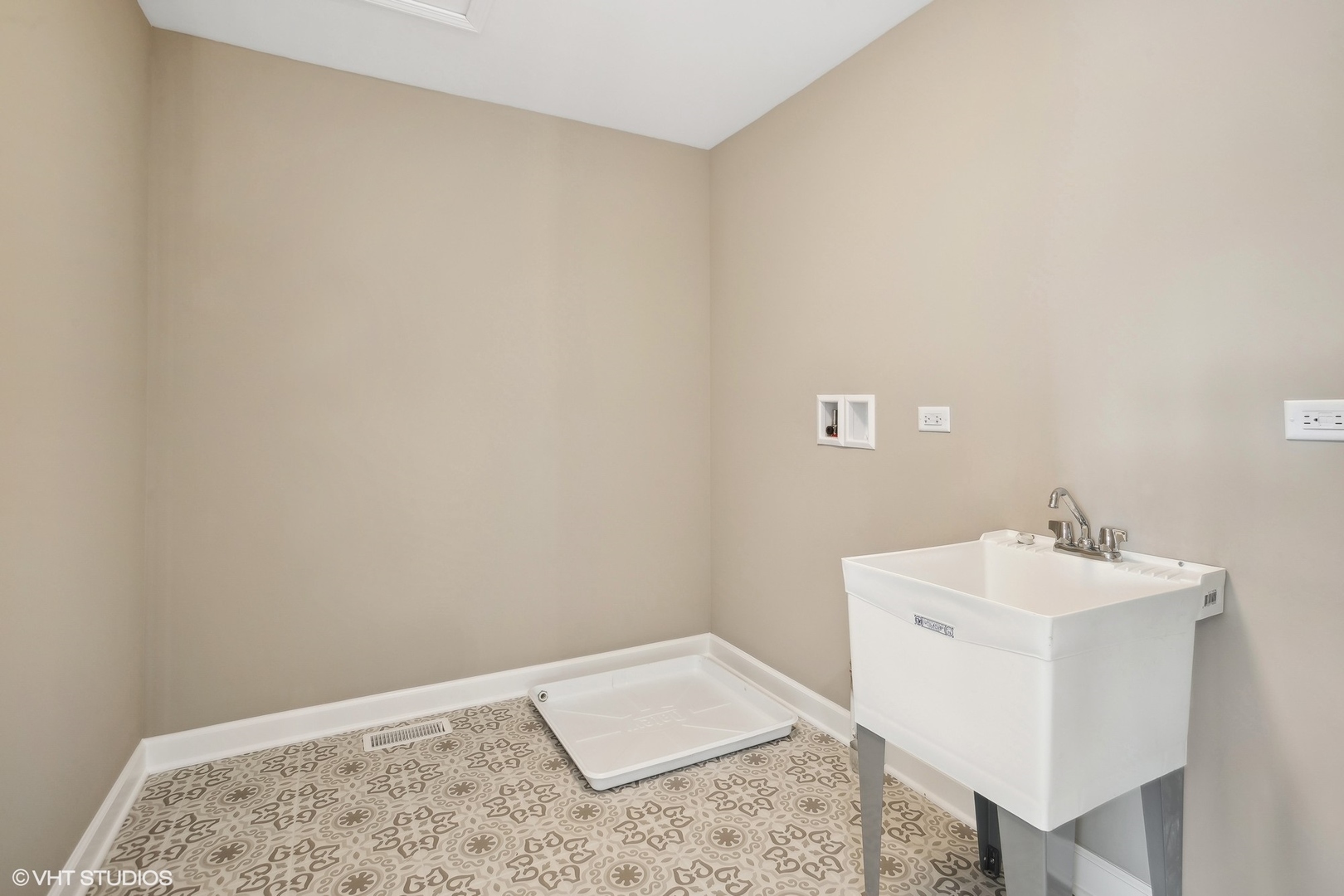 276 Masters Drive Property Photo 13