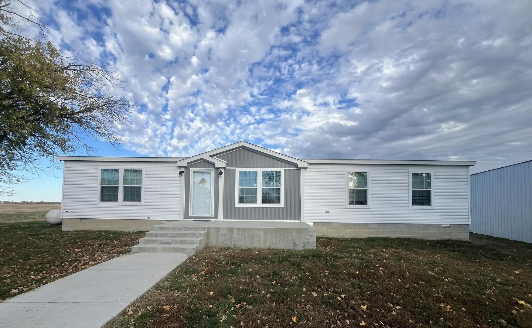 6502 Hawk Road Property Photo 1