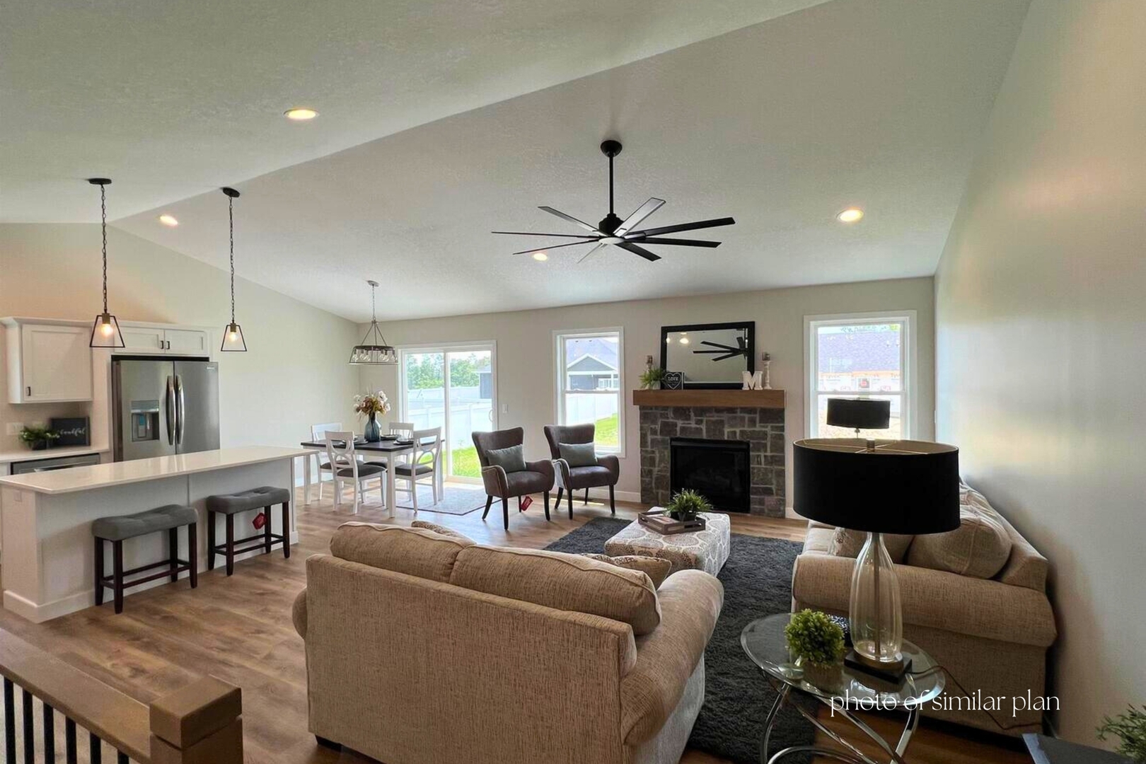 1821 Redbud Circle Property Photo 2