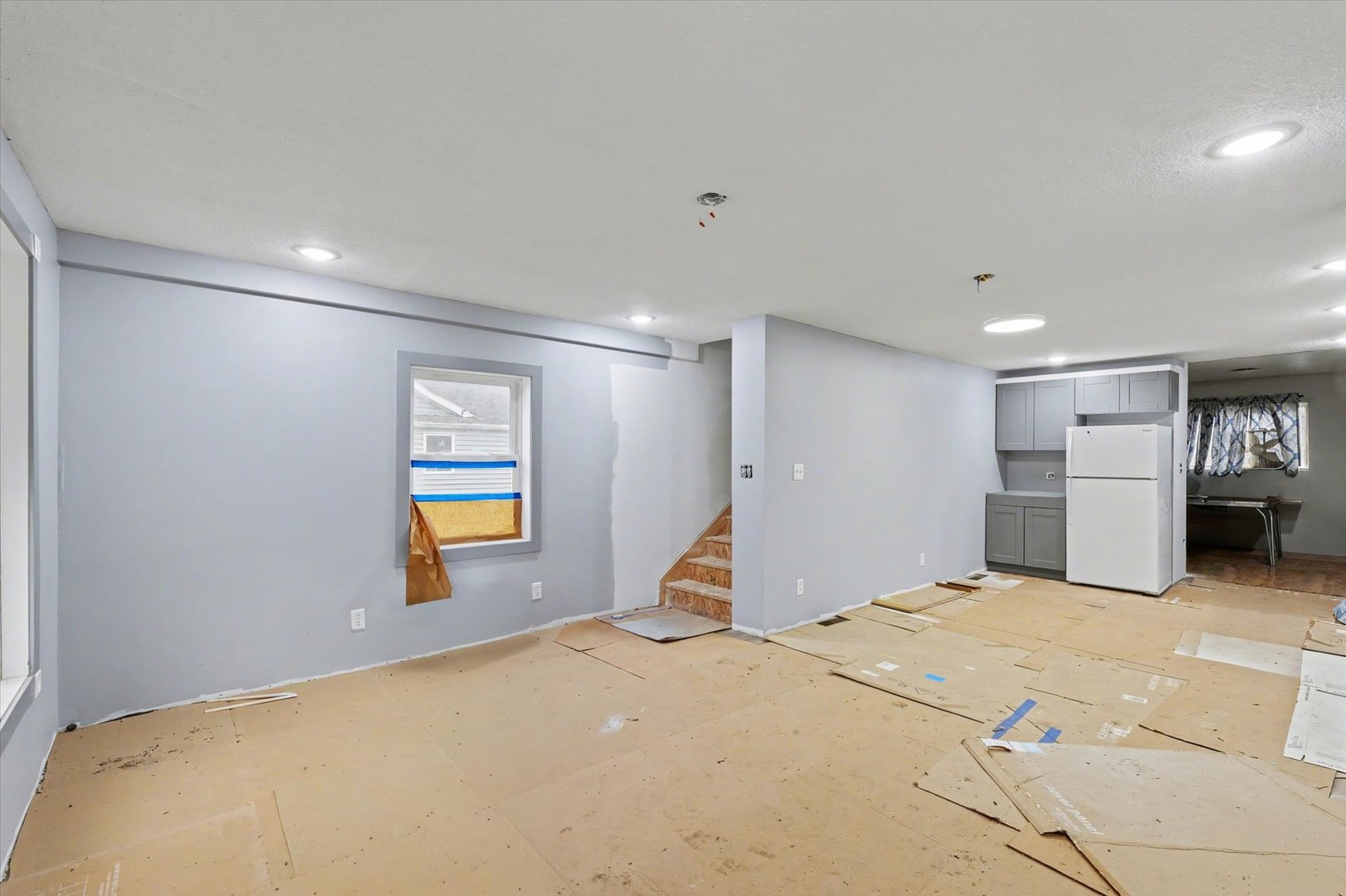 225 E Pine Street Property Photo 8