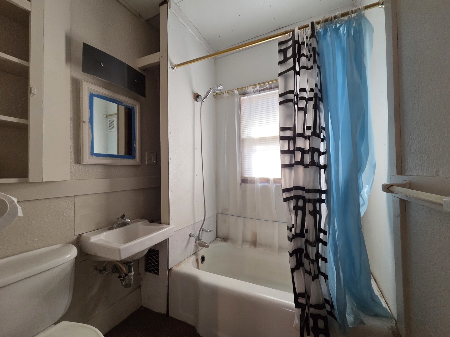 2410 Camanche Avenue Property Photo 11