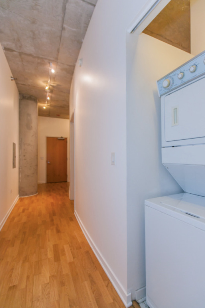 700 N Larrabee Street 1003 Property Photo 13