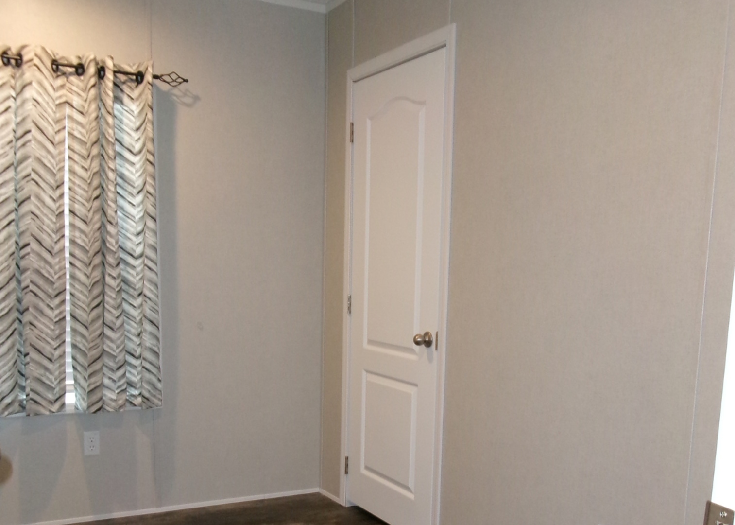 205 & 207 5th Street Property Photo 6