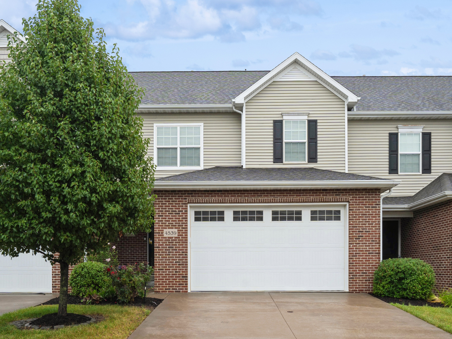4539 E Slate Creek Drive Property Photo 1